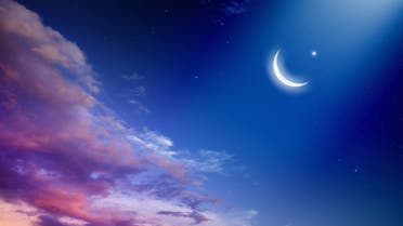 فلكي كويتي أثار جدلاً حول رمضان.. "لن أرد على الذباب"