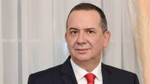 عضو لجنة الحج: السعودية أوقفت تأشيرتي B2C والترانزيت.. ونطالب بمنع تأشيرات الزيارة